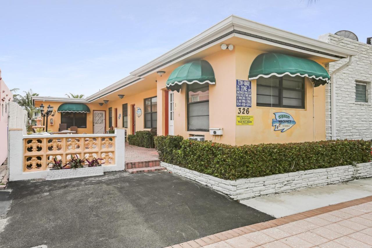 Greniers Hotel Hollywood Bagian luar foto